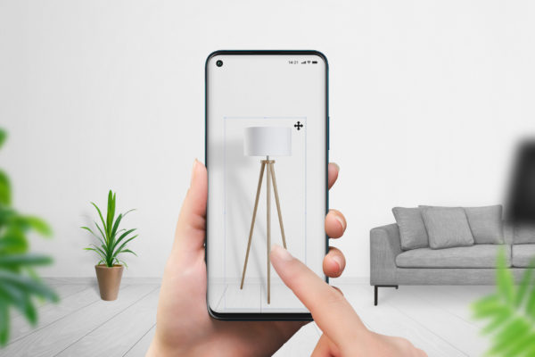 https://www.creatit.hu/wp-content/uploads/2023/06/buying-furniture-with-augmented-reality-app-concept-woman-sets-up-lamp-her-living-room-with-smart-phone-1-scaled-600x400.jpg