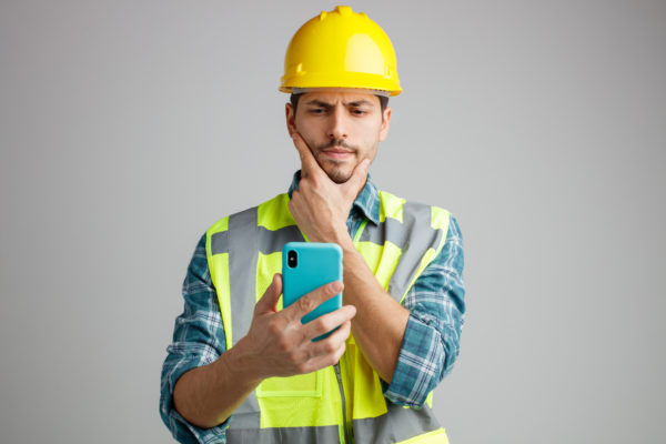 https://www.creatit.hu/wp-content/uploads/2023/06/thoughtful-young-male-engineer-wearing-safety-helmet-uniform-holding-looking-mobile-phone-while-keeping-hand-chin-isolated-white-background-600x400.jpg