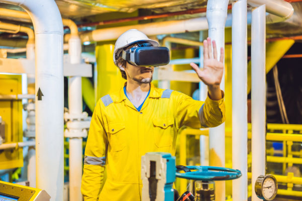 https://www.creatit.hu/wp-content/uploads/2023/06/young-woman-yellow-work-uniform-glasses-helmet-uses-virtual-reality-glasses-industrial-scaled-600x400.jpg